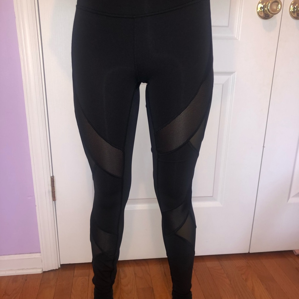 Lululemon Mesh Design Legging